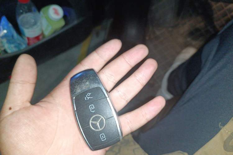 Used Mercedes-Benz GLE 2023 GLE 350 4MATIC Stylish Model Vehicle Key