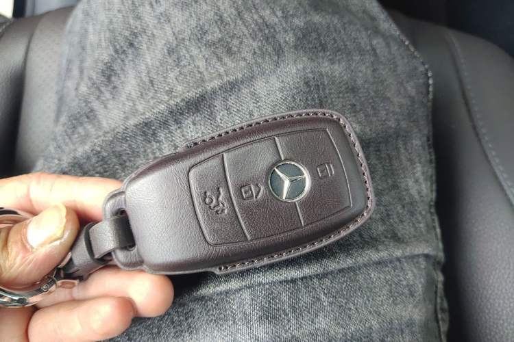 Used Mercedes-Benz GLE 2023 GLE 350 4MATIC Stylish Model Vehicle Key