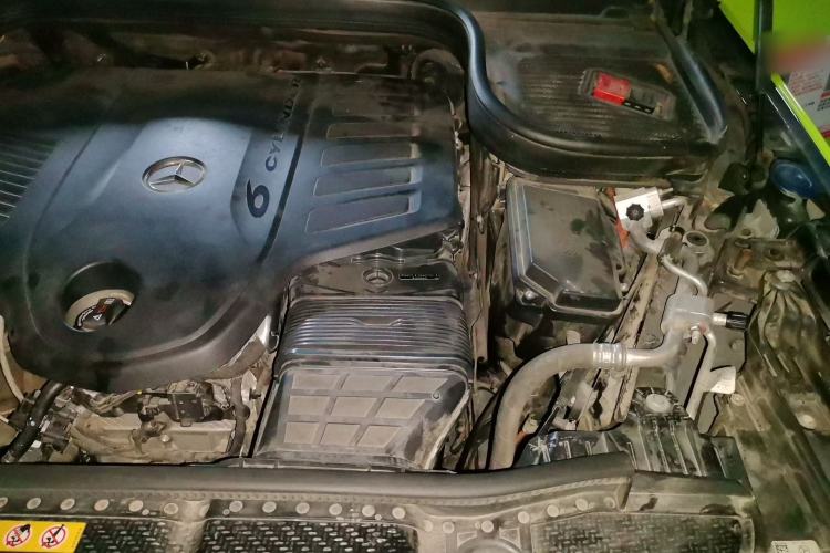 Used Mercedes-Benz GLE 2023 GLE 450 4MATIC Coupe SUV Fashion Model Engine Bay Left