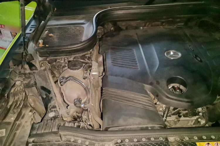 Used Mercedes-Benz GLE 2023 GLE 450 4MATIC Coupe SUV Fashion Model Engine Bay Right
