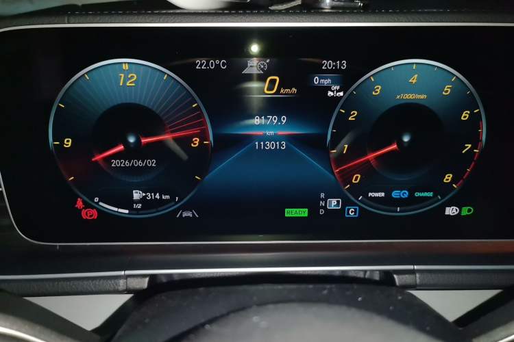 Used Mercedes-Benz GLE 2023 GLE 450 4MATIC Coupe SUV Fashion Model Odometer Close Up