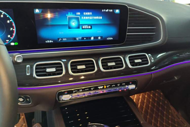 Used Mercedes-Benz GLE 2023 GLE 350 4MATIC Stylish Model Audio And AC Panel