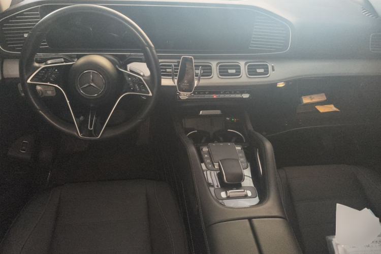 Used Mercedes-Benz GLE 2023 GLE 450 4MATIC Coupe SUV Fashion Model Center Console