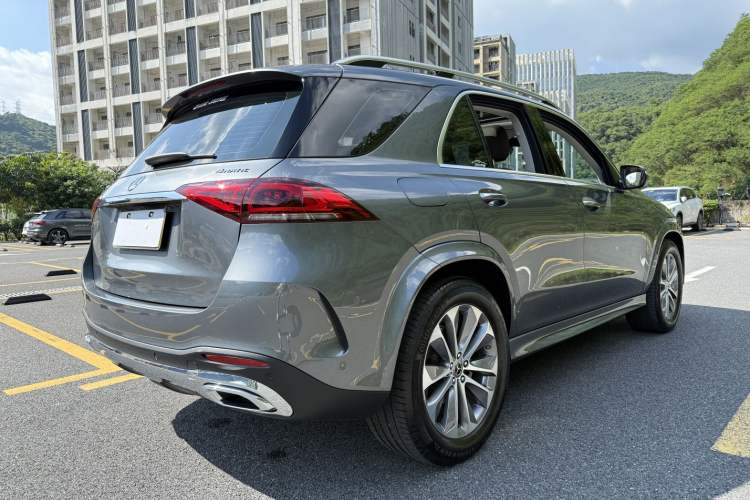 Used Mercedes-Benz GLE 2023 GLE 350 4MATIC Stylish Model Exterior 3