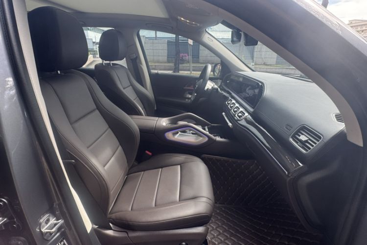 Used Mercedes-Benz GLE 2023 GLE 350 4MATIC Stylish Model Interior 10