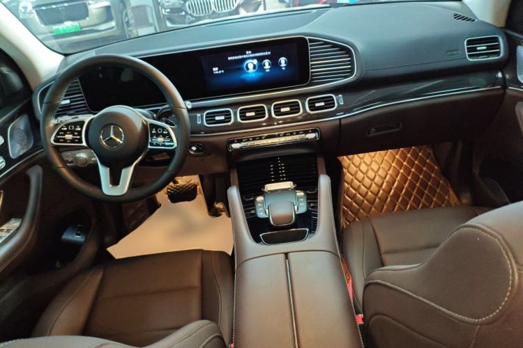 Used Mercedes-Benz GLE 2023 GLE 350 4MATIC Stylish Model Interior 2