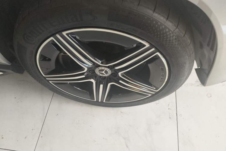 Used Mercedes-Benz GLE 2023 GLE 450 4MATIC Coupe SUV Fashion Model Right Front Wheel Hub