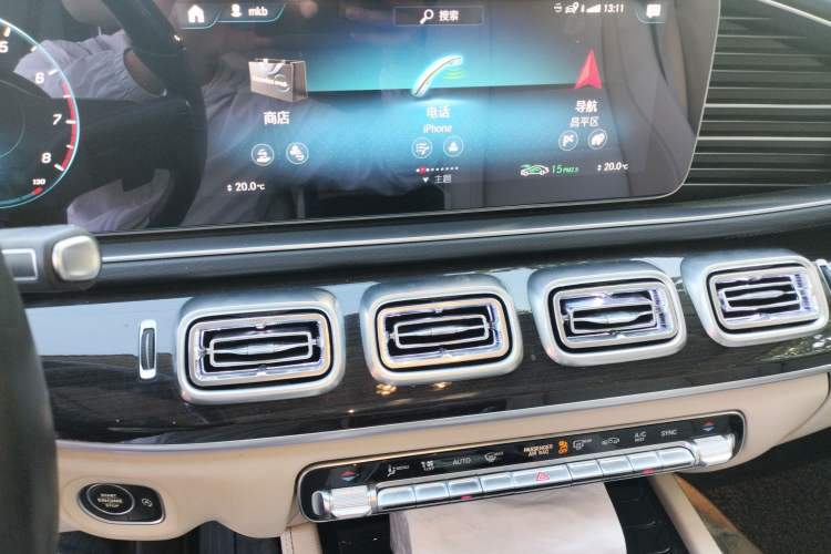 Used Mercedes-Benz GLE 2023 GLE 350 4MATIC Stylish Model Audio And AC Panel