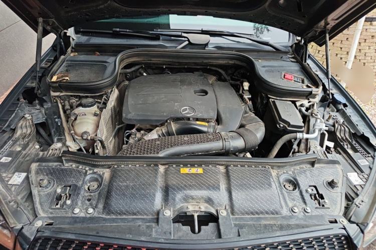 Used Mercedes-Benz GLE 2023 GLE 350 4MATIC Stylish Model Engine Bay