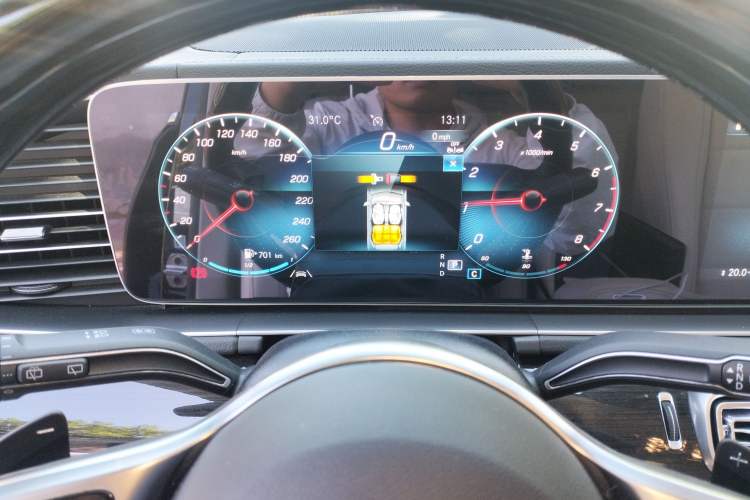Used Mercedes-Benz GLE 2023 GLE 350 4MATIC Stylish Model Instrument Cluster