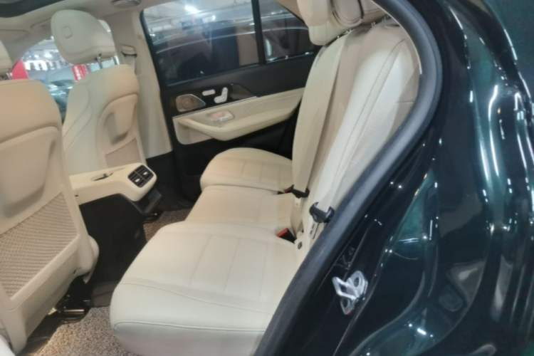 Used Mercedes-Benz GLE 2023 GLE 350 4MATIC Stylish Model Left Rear Seat
