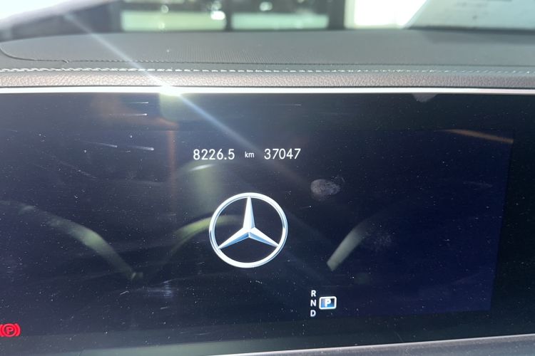 Used Mercedes-Benz GLE 2023 GLE 450 4MATIC Stylish Model Odometer Close Up