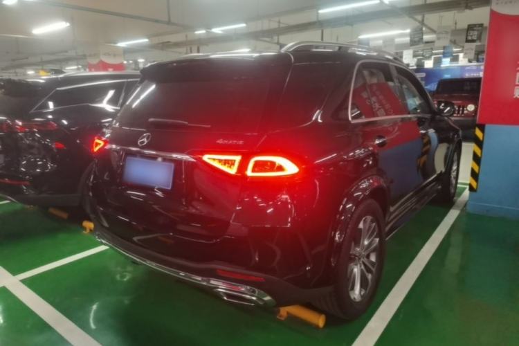 Used Mercedes-Benz GLE 2023 GLE 350 4MATIC Stylish Model Rear Right 45 Deg