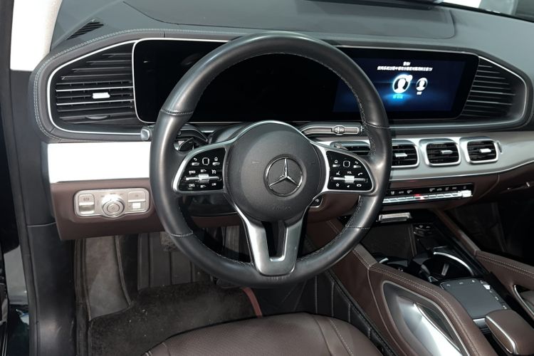 Used Mercedes-Benz GLE 2023 GLE 450 4MATIC Stylish Model Steering Wheel