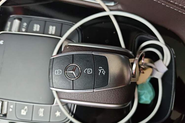 Used Mercedes-Benz GLE 2023 GLE 350 4MATIC Stylish Model Vehicle Key