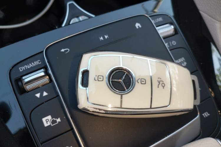 Used Mercedes-Benz GLE 2023 GLE 350 4MATIC Stylish Model Vehicle Key