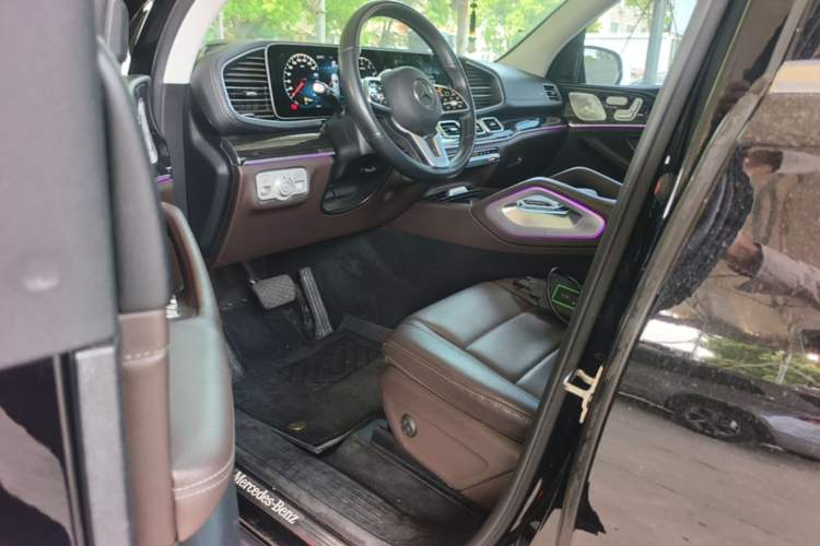 Used Mercedes-Benz GLE 2023 GLE 350 4MATIC Stylish Model Driver Seat
