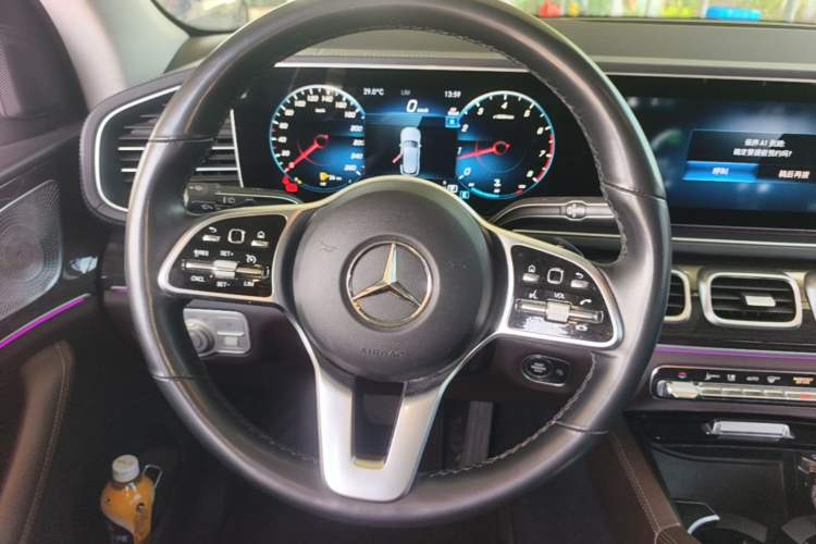 Used Mercedes-Benz GLE 2023 GLE 350 4MATIC Stylish Model Steering Wheel