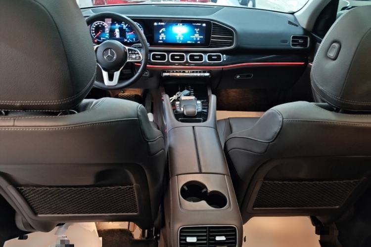 Used Mercedes-Benz GLE 2023 GLE 350 4MATIC Stylish Model Center Console