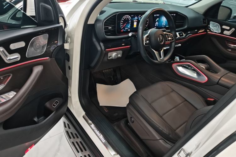 Used Mercedes-Benz GLE 2023 GLE 350 4MATIC Stylish Model Driver Seat