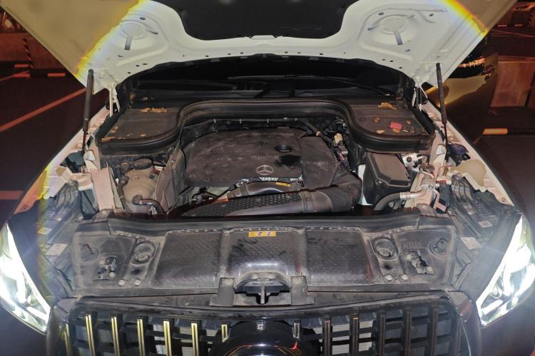 Used Mercedes-Benz GLE 2023 GLE 350 4MATIC Coupe SUV Luxury Model Engine Bay