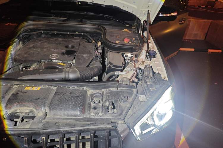 Used Mercedes-Benz GLE 2023 GLE 350 4MATIC Coupe SUV Luxury Model Engine Bay Left