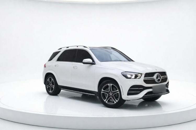 Used Mercedes-Benz GLE 2023 GLE 350 4MATIC Stylish Model Exterior 4