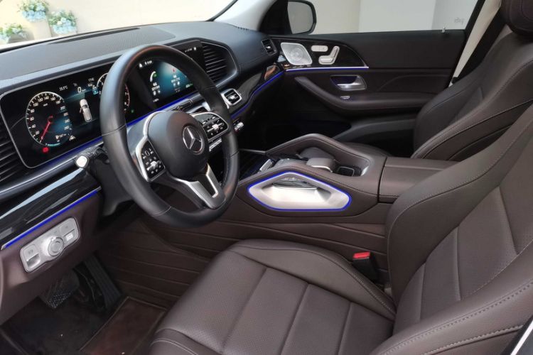 Used Mercedes-Benz GLE 2023 GLE 350 4MATIC Stylish Model Interior 3