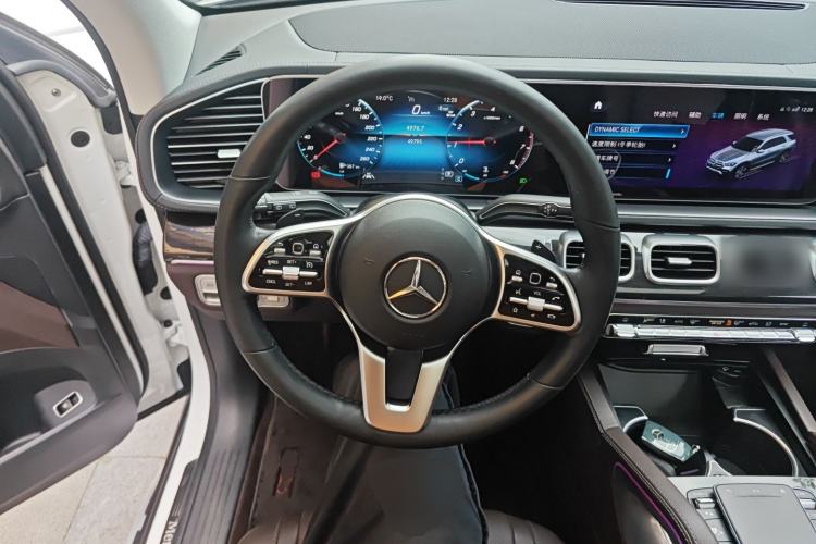 Used Mercedes-Benz GLE 2023 GLE 350 4MATIC Stylish Model Steering Wheel