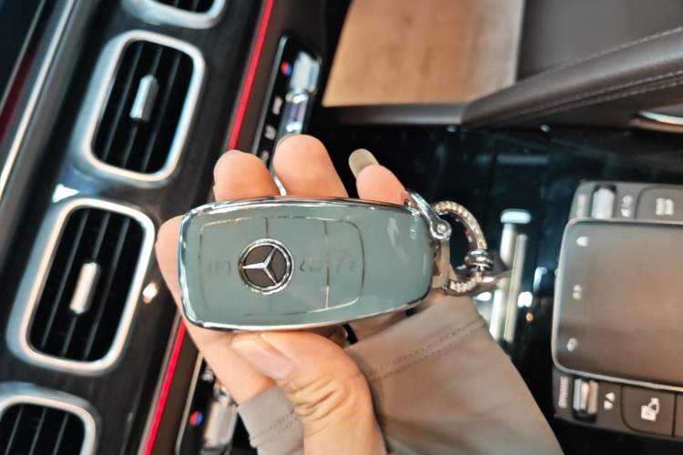 Used Mercedes-Benz GLE 2023 GLE 350 4MATIC Stylish Model Vehicle Key