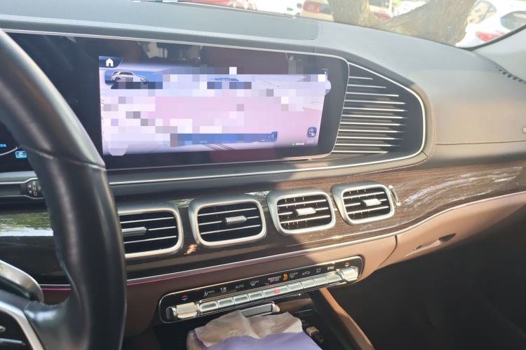 Used Mercedes-Benz GLE 2024 GLE 350 4MATIC Stylish Model Audio And AC Panel