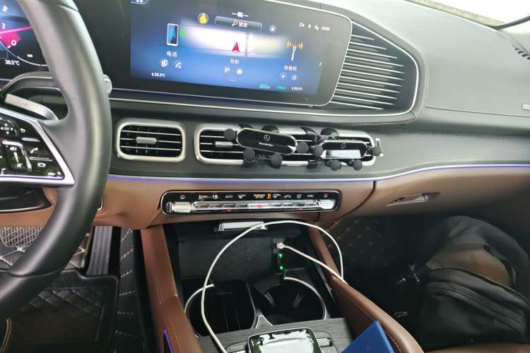 Used Mercedes-Benz GLE 2024 GLE 450 4MATIC Luxury Model Audio And AC Panel