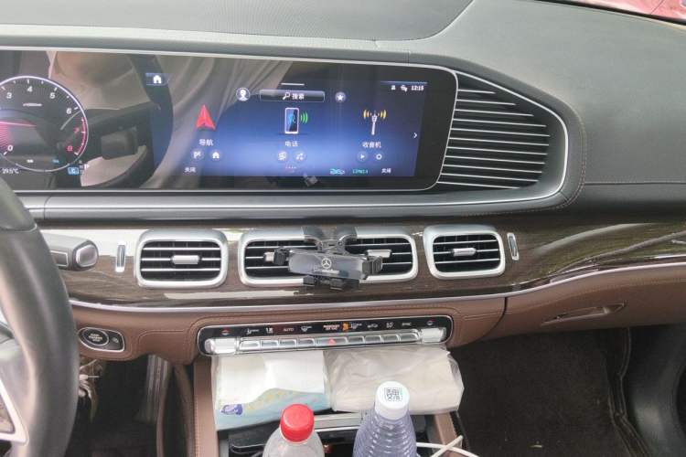 Used Mercedes-Benz GLE 2024 GLE 350 4MATIC Stylish Model Audio And AC Panel
