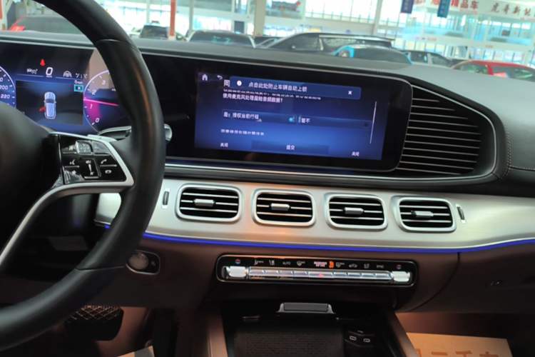 Used Mercedes-Benz GLE 2024 GLE 350 4MATIC Dynamic Edition Audio And AC Panel