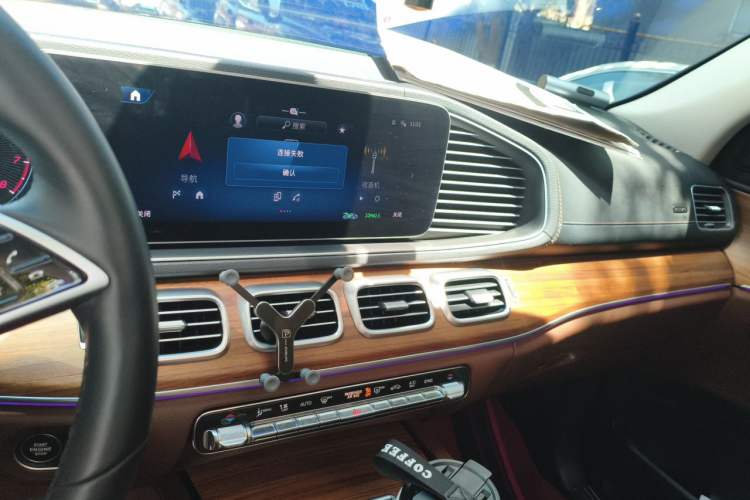 Used Mercedes-Benz GLE 2024 GLE 450 4MATIC Stylish Model Audio And AC Panel