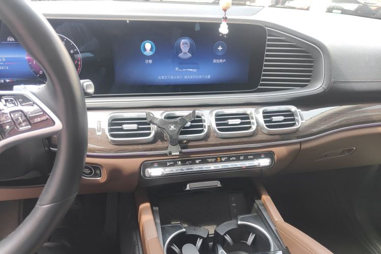Used Mercedes-Benz GLE 2024 GLE 350 4MATIC Stylish Model Audio And AC Panel