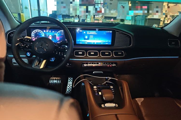 Used Mercedes-Benz GLE 2024 GLE 450 4MATIC Luxury Model Center Console