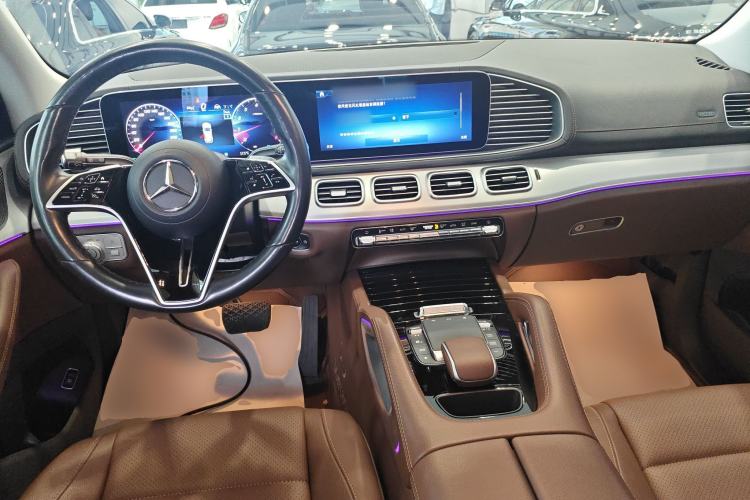Used Mercedes-Benz GLE 2024 GLE 450 4MATIC AMG Line Center Console