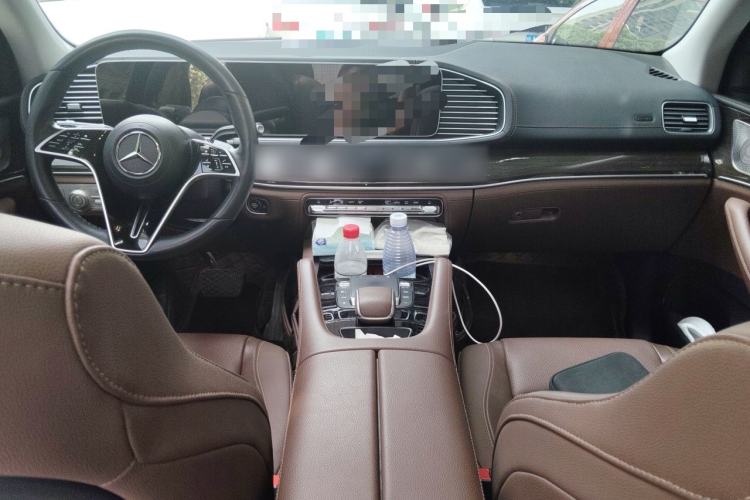 Used Mercedes-Benz GLE 2024 GLE 350 4MATIC Stylish Model Center Console