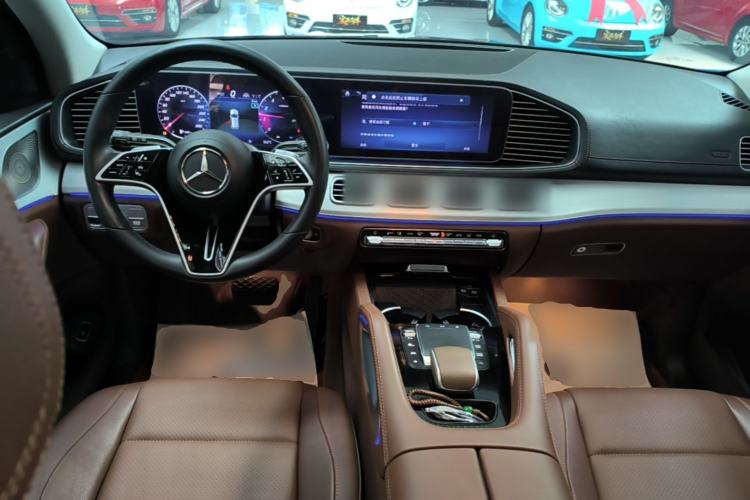 Used Mercedes-Benz GLE 2024 GLE 350 4MATIC Dynamic Edition Center Console