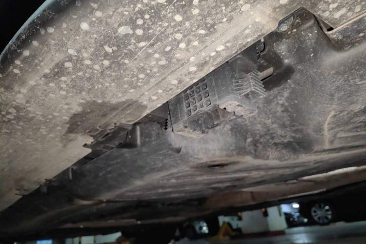 Used Mercedes-Benz GLE 2024 GLE 450 4MATIC Luxury Model Chassis Rear Left