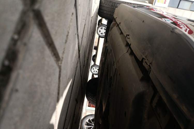 Used Mercedes-Benz GLE 2024 GLE 350 4MATIC Dynamic Edition Chassis Rear Left