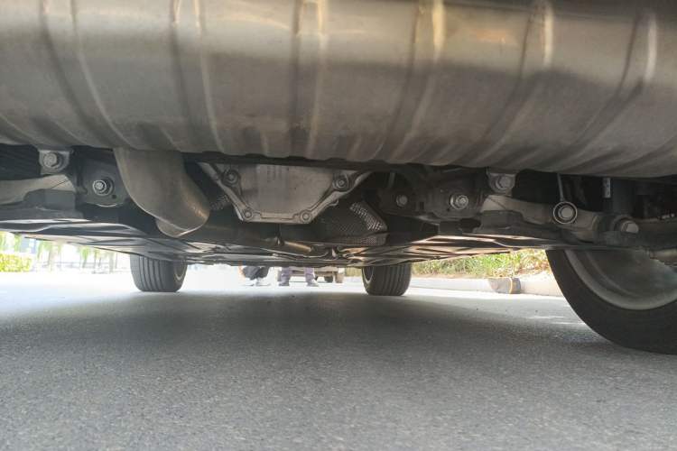 Used Mercedes-Benz GLE 2024 GLE 450 4MATIC Luxury Model Chassis Rear
