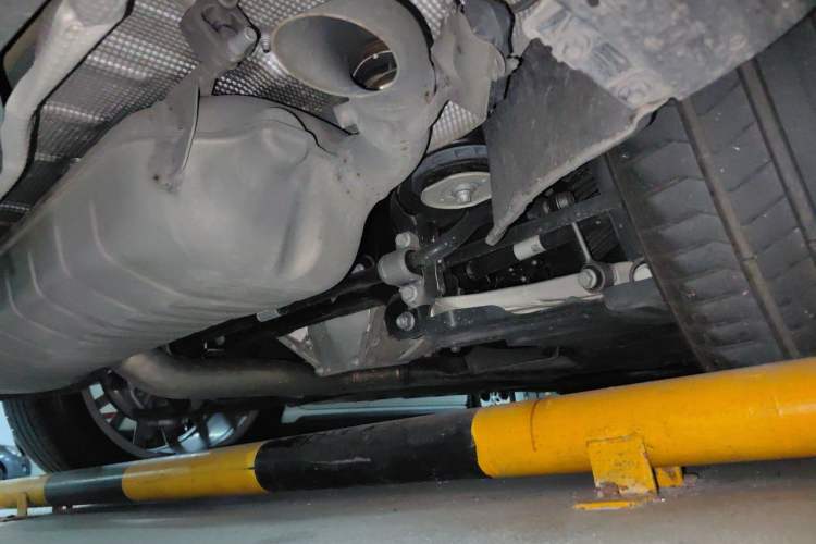 Used Mercedes-Benz GLE 2024 GLE 450 4MATIC Luxury Model Chassis Rear Right