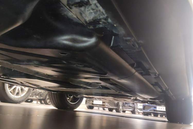 Used Mercedes-Benz GLE 2024 GLE 450 4MATIC AMG Line Chassis Rear Right