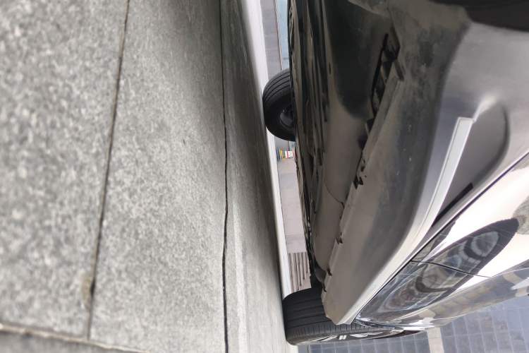 Used Mercedes-Benz GLE 2024 Refreshed GLE 350 4MATIC Stylish Edition Chassis Rear Right