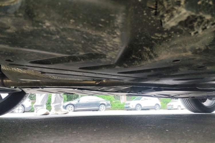 Used Mercedes-Benz GLE 2024 GLE 450 4MATIC Luxury Model Chassis Rear Right