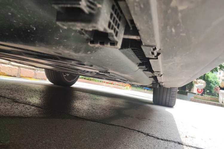 Used Mercedes-Benz GLE 2024 GLE 450 4MATIC Luxury Model Chassis Rear Right