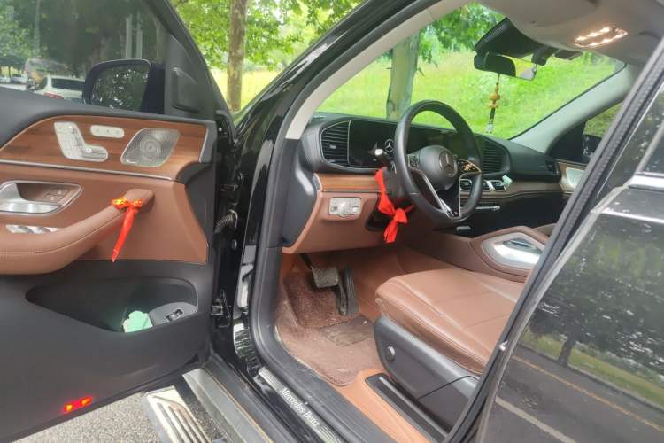 Used Mercedes-Benz GLE 2024 GLE 450 4MATIC Stylish Model Driver Seat