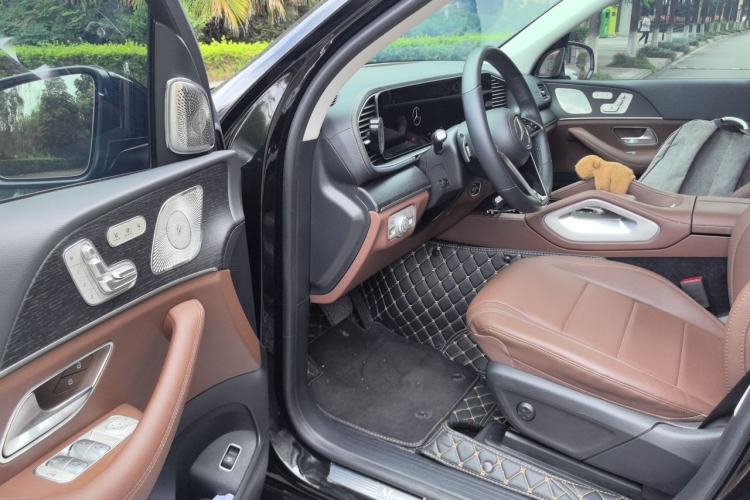 Used Mercedes-Benz GLE 2024 Refreshed GLE 350 4MATIC Stylish Edition Driver Seat